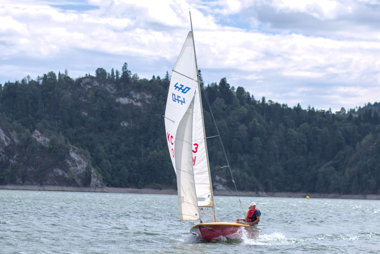  G2A1242