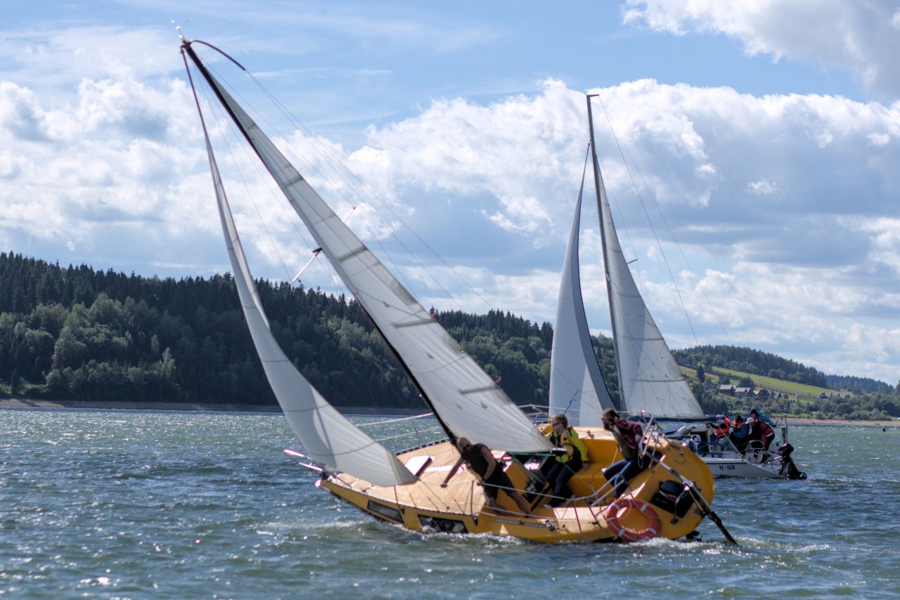  G2A1750